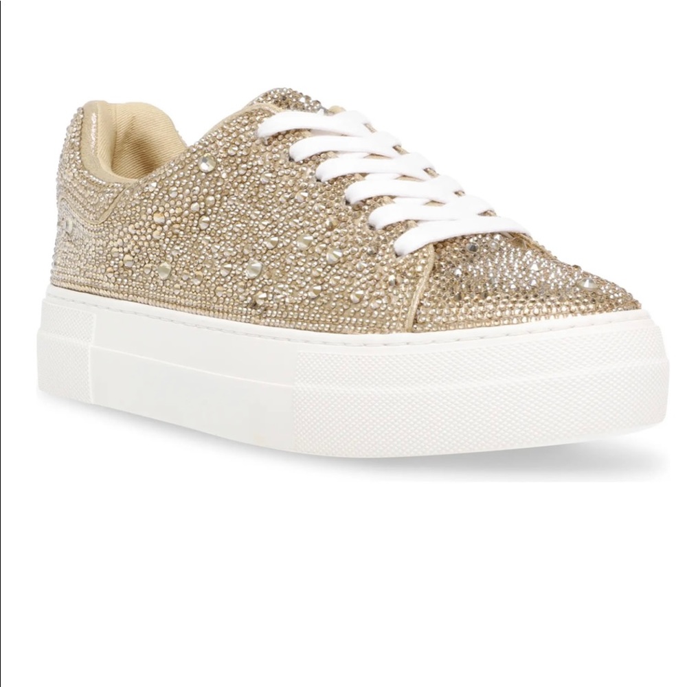 Sidny Crystal Pavé Platform Sneaker
BETSEY JOHNSON light gold size 9